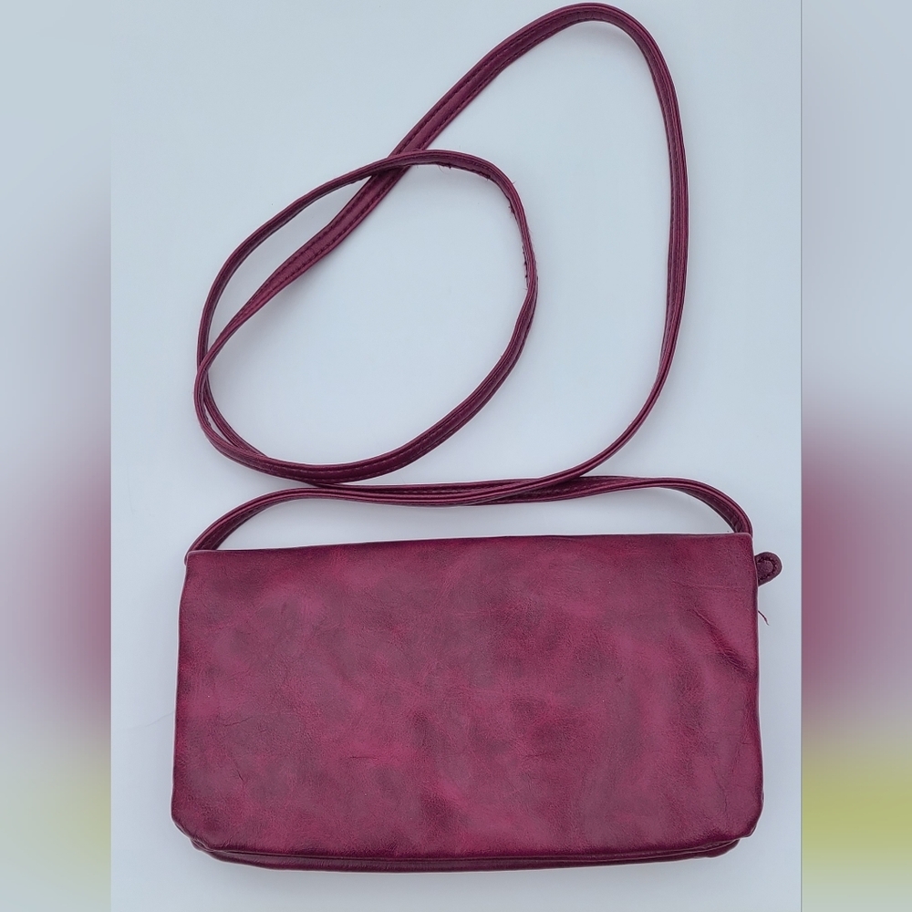 Dark pink purse crossbody folds into small wallet size purse with zippers - Picture 3 of 9